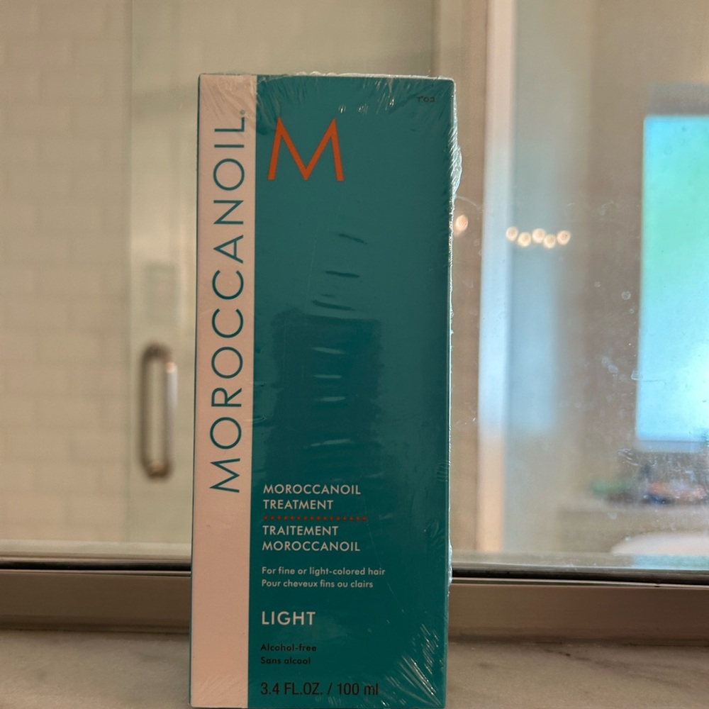 MOROCCANOIL Treatment Light
New in box, sealed